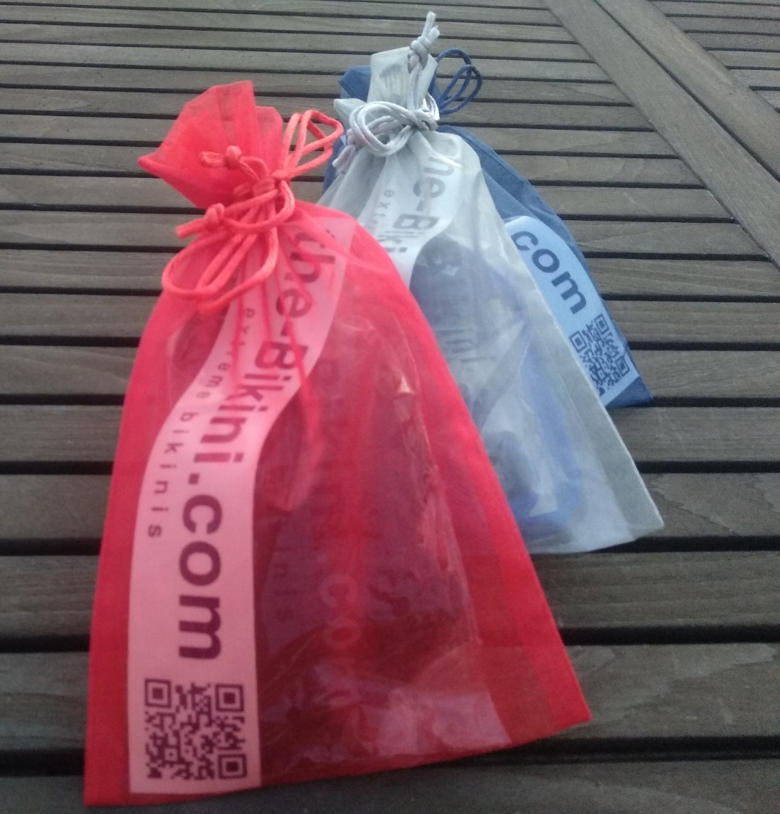 gift-wrapping-bikini-8